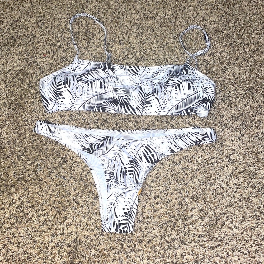 Adorable bikini Brazilian bottom size L